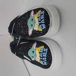 Star Wars Boys'  Size 7 Sneakers, NWT